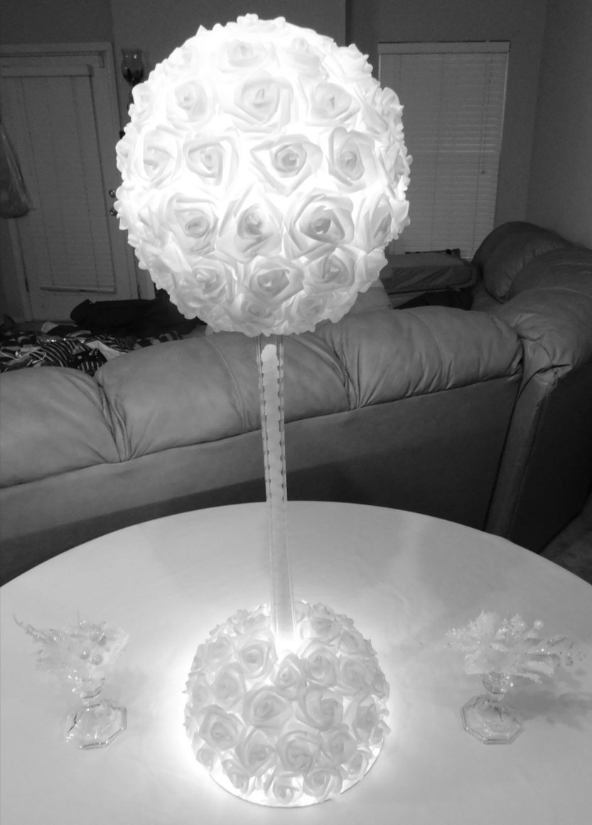 Balloon arch dessert table